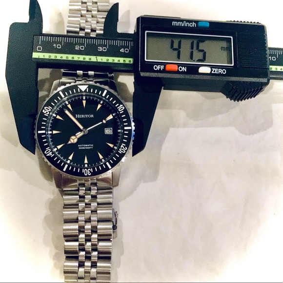 * SOLD * Automatic Heritor Dalton | Black Dial | Like New | Dive Watch - Picture 13 of 16